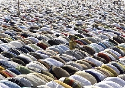 Разногласия месяца Рамадан и единство исламской уммы