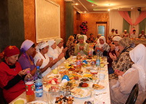 Мусульмане провели коллективный ифтар на границе с Казахстаном. Новости Рамадана