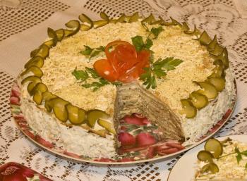 5-й день Рамадана: Картофель фри, помидоры с сыром и торт из кабачков