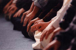 Как быть, если в мечети читают только восемь ракаатов таравиха?. Вопросы поклонения