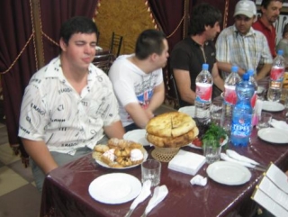 Совместный ифтар на узбекской кухне в Нальчике. Новости Рамадана