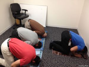 Работодатели идут навстречу сотрудникам-мусульманам в Рамадан. Новости Рамадана