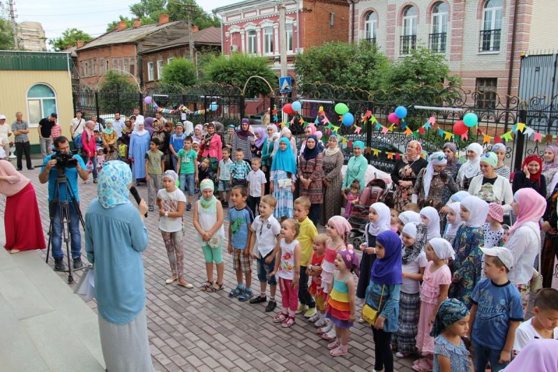 Саратовские мусульмане встретили Рамадан семейным праздником