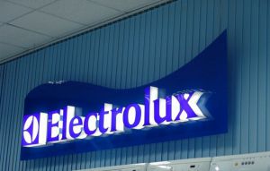 На заводе Electrolux мусульманам не дают совершать вечерний намаз и ифтар